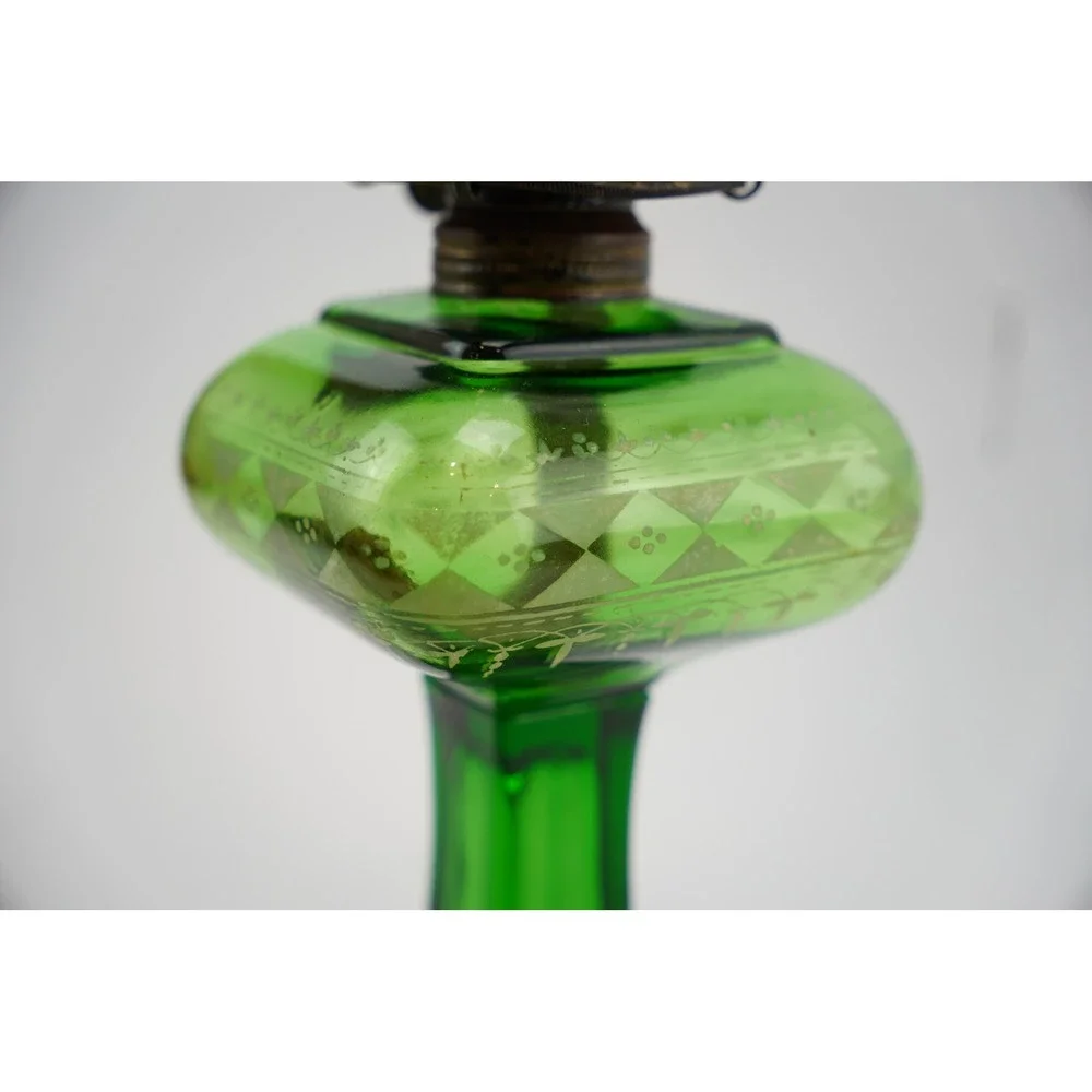 P&A‎ MFG Waterbury CONN Vintage Green Glass Oil Hurricane Kerosene Lamp Embossed